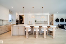 10522 134 Street  Edmonton, AB T5N 2B5