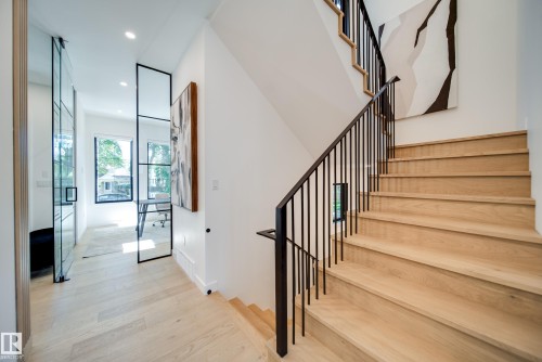 10522 134 Street, Edmonton, AB - Indoor Photo Showing Other Room