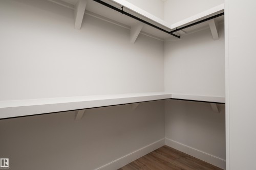 30 Grayson Green, Stony Plain, AB - Indoor With Storage