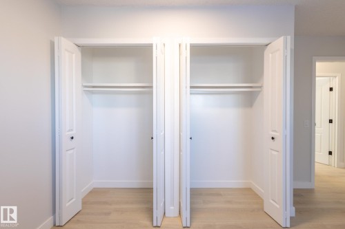 16215 102 Street, Edmonton, AB - Indoor