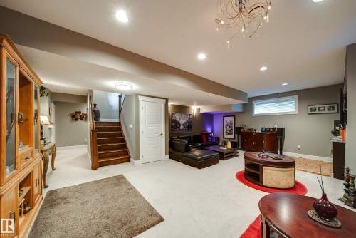 5410 Mcluhan End End, Edmonton, AB - Indoor Photo Showing Other Room