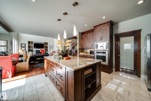 5410 Mcluhan End End, Edmonton, AB - Indoor Photo Showing Kitchen With Upgraded Kitchen
