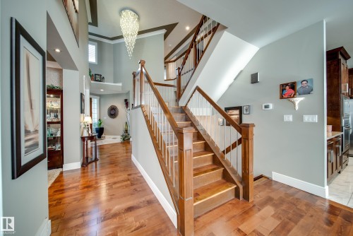 5410 Mcluhan End End, Edmonton, AB - Indoor Photo Showing Other Room