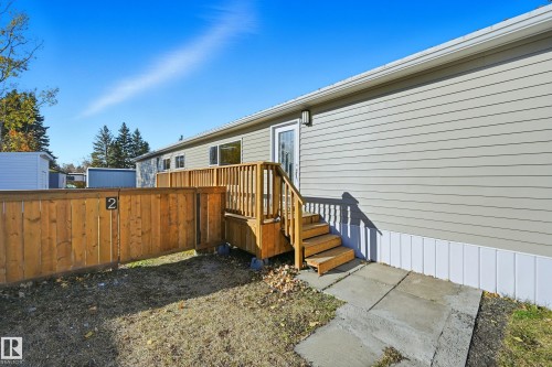 2 Cliff Crescent, Edmonton, AB - Outdoor With Exterior