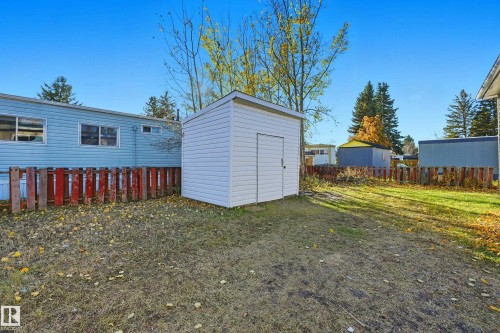 2 Cliff Crescent, Edmonton, AB - Outdoor