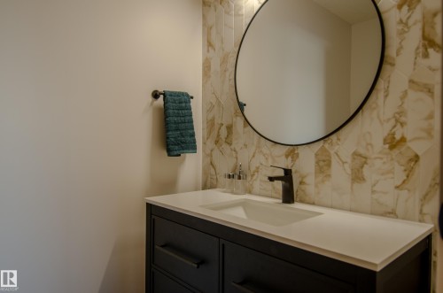 15571 59A Street, Edmonton, AB - Indoor Photo Showing Bathroom