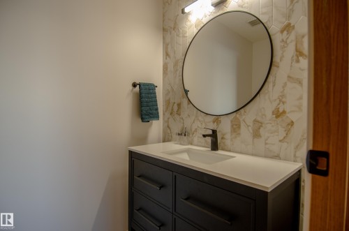 15571 59A Street, Edmonton, AB - Indoor Photo Showing Bathroom
