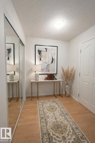 #226 10511 42 Avenue, Edmonton, AB - Indoor Photo Showing Other Room