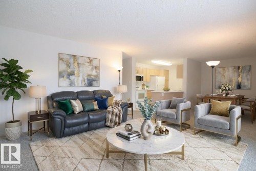 #226 10511 42 Avenue, Edmonton, AB - Indoor Photo Showing Living Room