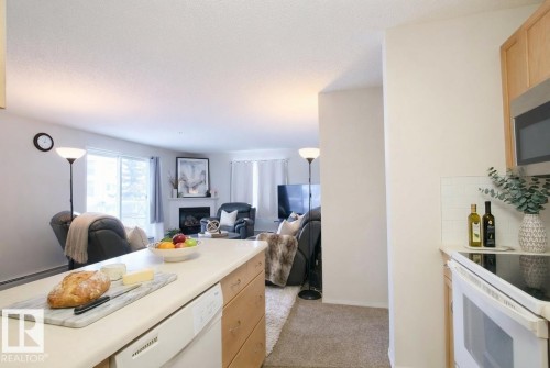 #226 10511 42 Avenue, Edmonton, AB - Indoor Photo Showing Kitchen