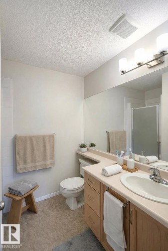 #226 10511 42 Avenue, Edmonton, AB - Indoor Photo Showing Bathroom