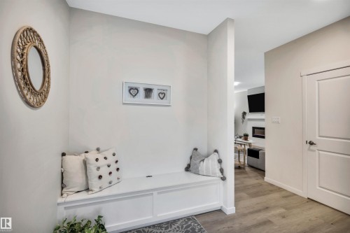 4930 Kinney Road, Edmonton, AB - Indoor Photo Showing Other Room