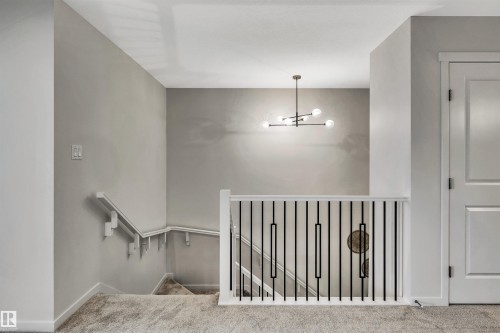 4930 Kinney Road, Edmonton, AB - Indoor Photo Showing Other Room