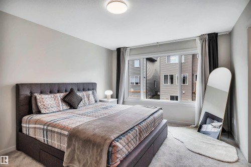 4930 Kinney Road, Edmonton, AB - Indoor Photo Showing Bedroom