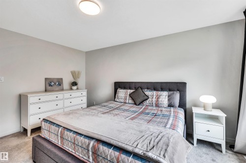 4930 Kinney Road, Edmonton, AB - Indoor Photo Showing Bedroom