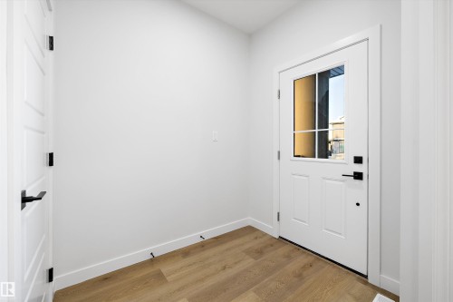1713 Crossbill Loop Nw, Edmonton, AB - Indoor Photo Showing Other Room