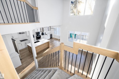 1713 Crossbill Loop Nw, Edmonton, AB - Indoor Photo Showing Other Room