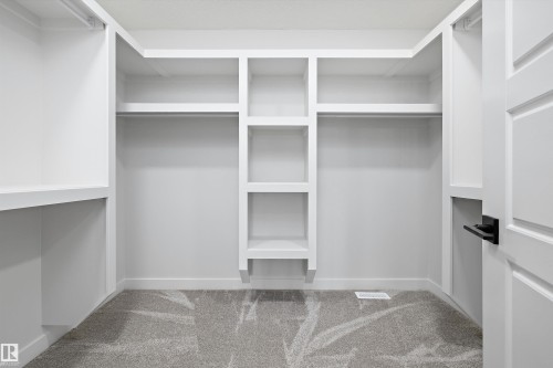 1713 Crossbill Loop Nw, Edmonton, AB - Indoor With Storage