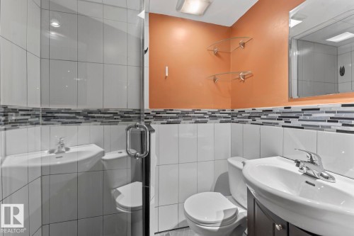 5508 51 Avenue, Cold Lake, AB - Indoor Photo Showing Bathroom
