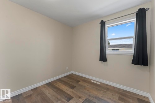 5508 51 Avenue, Cold Lake, AB - Indoor Photo Showing Other Room