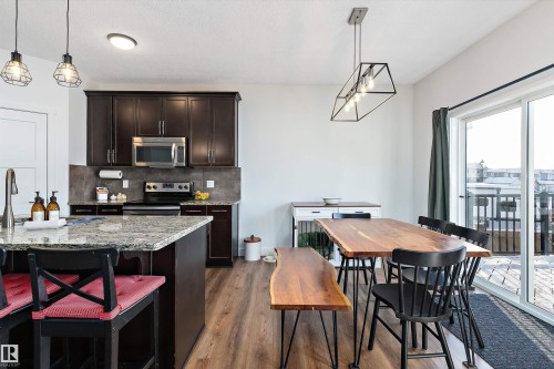 16 Sutherland Street, Leduc, AB - Indoor