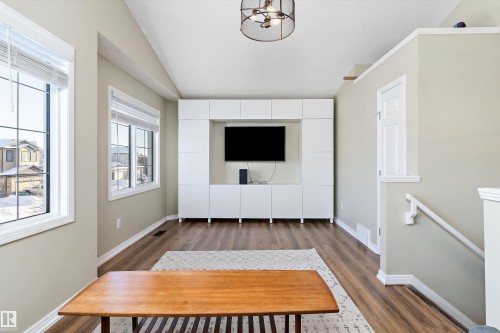 16 Sutherland Street, Leduc, AB - Indoor Photo Showing Other Room