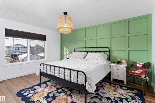 16 Sutherland Street, Leduc, AB - Indoor Photo Showing Bedroom