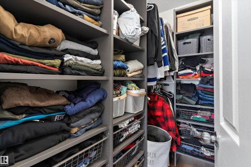 16 Sutherland Street, Leduc, AB - Indoor With Storage