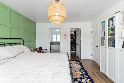16 Sutherland Street, Leduc, AB - Indoor Photo Showing Bedroom