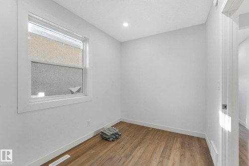 11932 91 Street, Edmonton, AB - Indoor Photo Showing Other Room