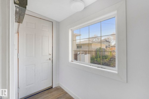 11932 91 Street, Edmonton, AB - Indoor Photo Showing Other Room
