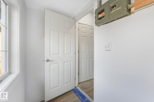 11932 91 Street, Edmonton, AB - Indoor Photo Showing Other Room