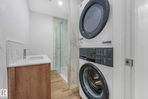 11932 91 Street, Edmonton, AB - Indoor Photo Showing Laundry Room