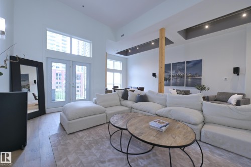 403 10154 103 Street, Edmonton, AB - Indoor Photo Showing Living Room