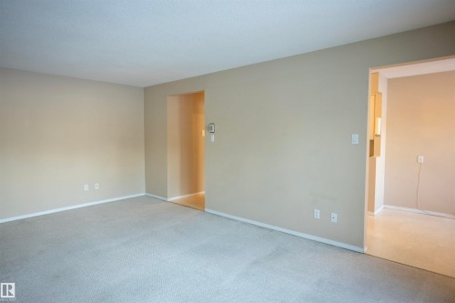 207 11465 41 Avenue, Edmonton, AB - Indoor Photo Showing Other Room
