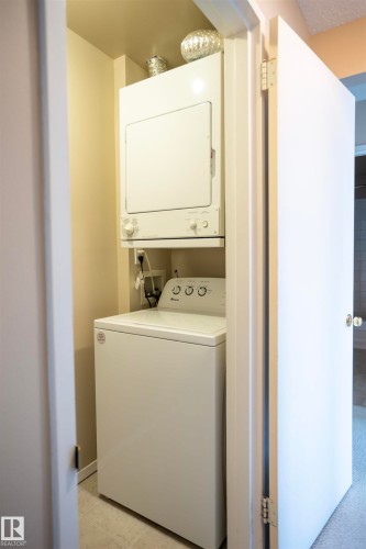 207 11465 41 Avenue, Edmonton, AB 