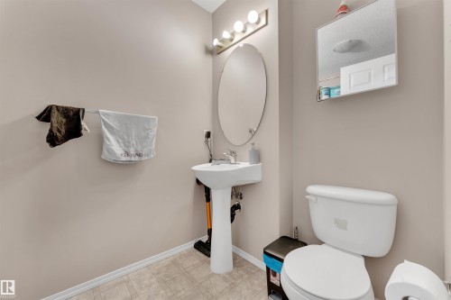 8 2503 24 Street, Edmonton, AB - Indoor Photo Showing Bathroom