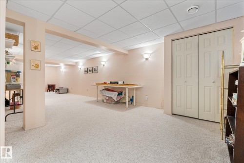 1548 54 Street, Edmonton, AB - Indoor