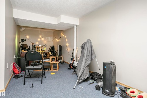 3103 109 Street, Edmonton, AB - Indoor