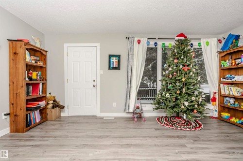 3103 109 Street, Edmonton, AB - Indoor