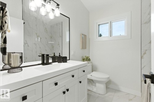 1 Sylvan Drive, St. Albert, AB - Indoor Photo Showing Bathroom