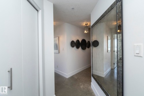 2103 10152 104 Street, Edmonton, AB - Indoor