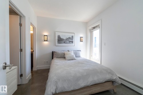 2103 10152 104 Street, Edmonton, AB - Indoor Photo Showing Bedroom
