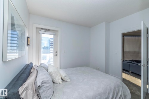 2103 10152 104 Street, Edmonton, AB - Indoor Photo Showing Bedroom