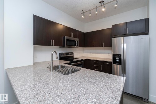 2103 10152 104 Street, Edmonton, AB - Indoor Photo Showing Kitchen