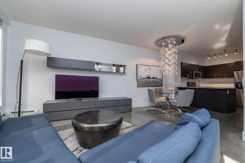 2103 10152 104 Street, Edmonton, AB - Indoor Photo Showing Living Room
