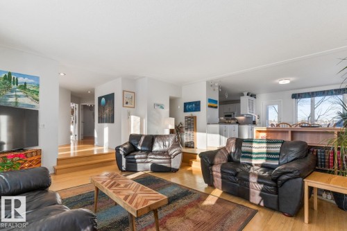 6508 109 Avenue, Edmonton, AB - Indoor Photo Showing Kitchen