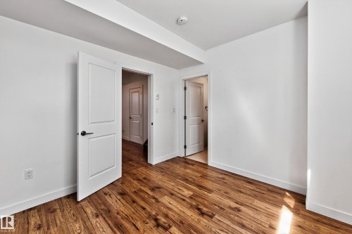 10204 113 Avenue, Edmonton, AB - Indoor Photo Showing Other Room