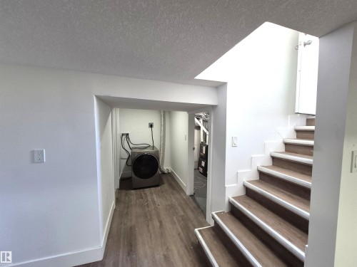 11421 83 Street, Edmonton, AB - Indoor Photo Showing Other Room