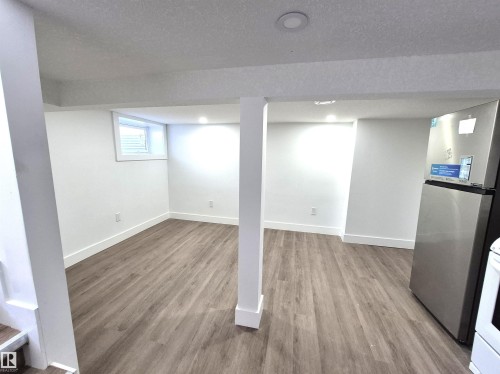 11421 83 Street, Edmonton, AB - Indoor Photo Showing Other Room